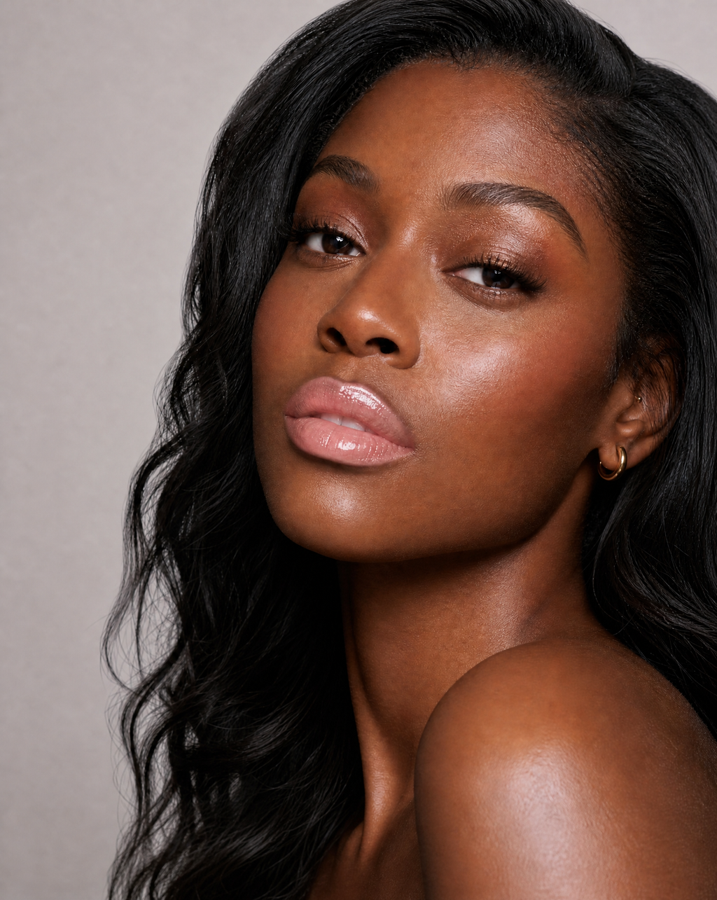 Cream Glossy Glow Lip Gloss